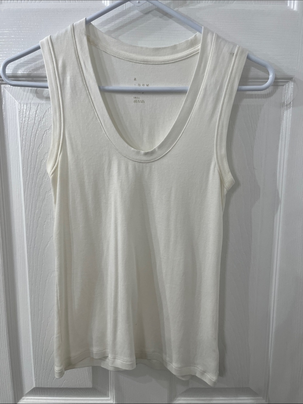 a new day White Scoop Neck Tank Top Women’s Size Small
